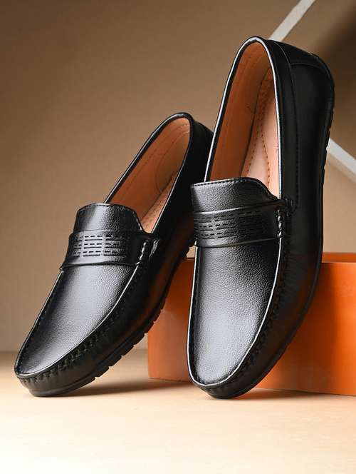 men solid slip on loafer - 21970186 - Standard Image - 0