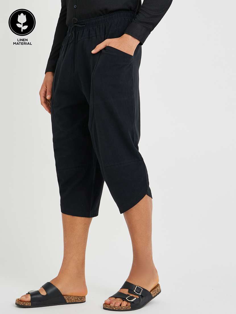 men black solid mid rise three - fourth shorts - 21971515 - Zoom Image - 0