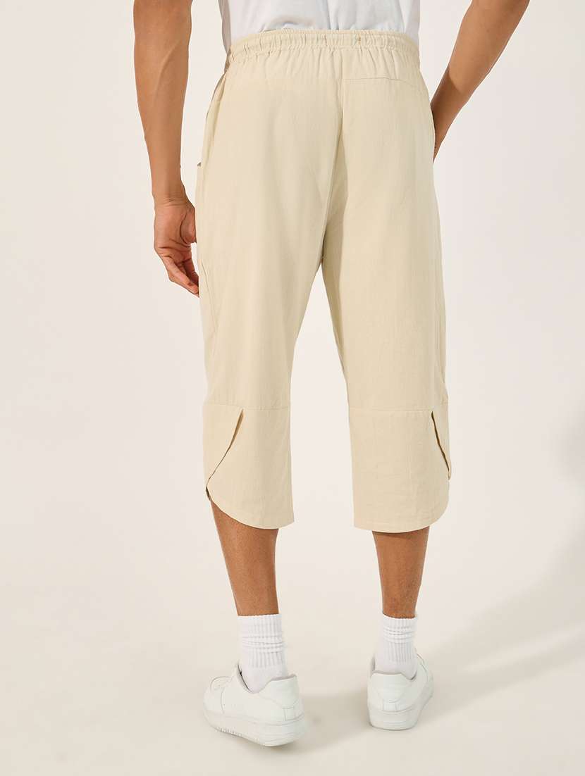 men cream solid mid rise three - fourth shorts - 21971516 - Standard Image - 2