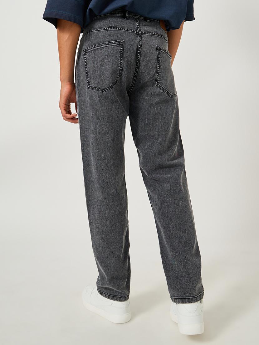 men plain mid rise full length jeans - 21971614 - Standard Image - 2