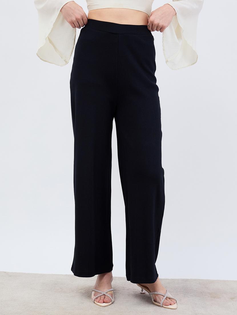 women black solid stright fit trouser - 21971650 - Zoom Image - 0