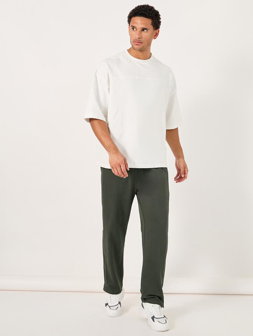 men solid mid rise loose fit full length track pant - 21971688 - Standard Image - 2