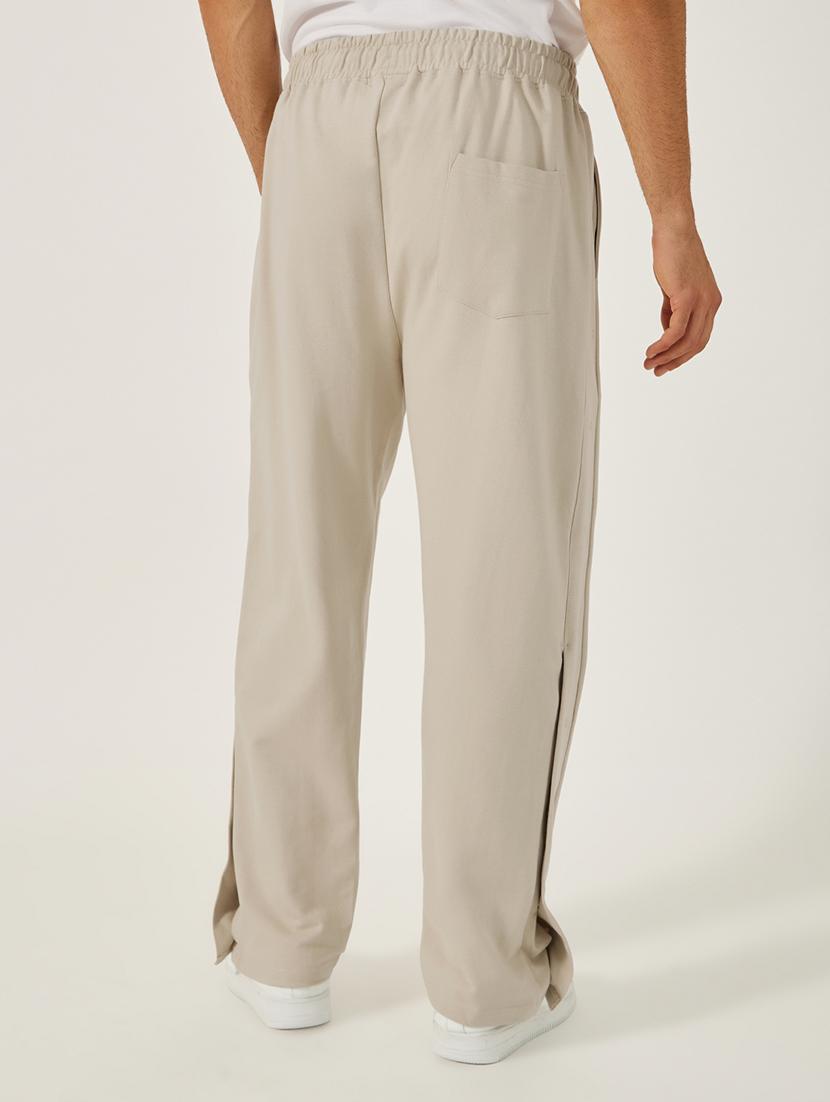 men solid mid rise loose fit full length track pant - 21971689 - Standard Image - 2