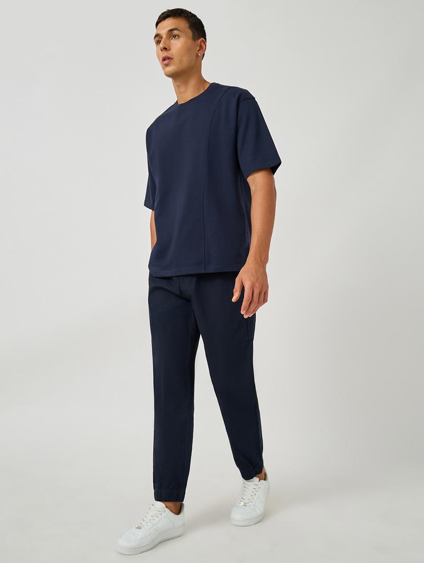 men solid mid rise relaxed fit jogger - 21971706 - Standard Image - 2