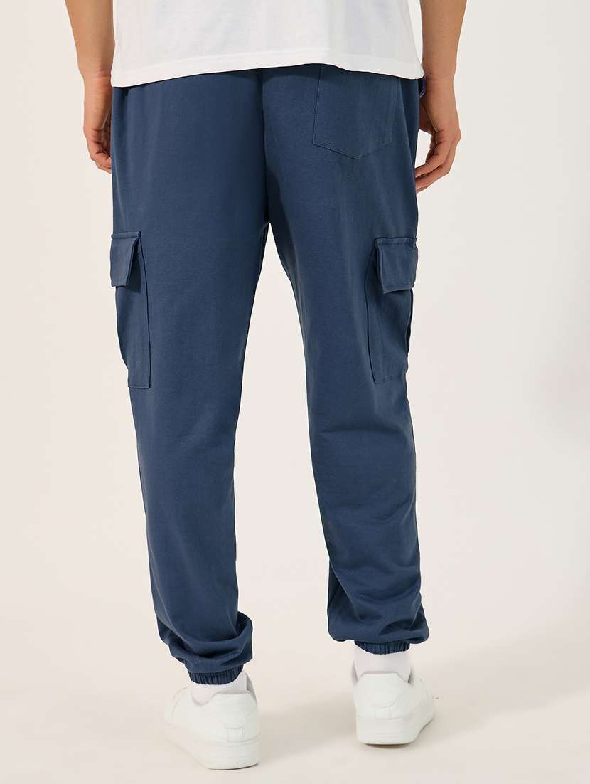 men solid mid rise relaxed fit cargo - 21971740 -  Standard Image - 2