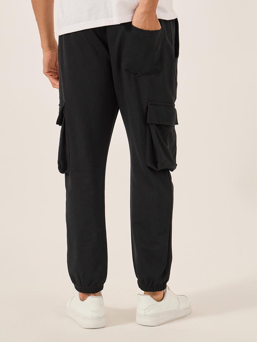 men solid mid rise relaxed fit cargo - 21971741 - Standard Image - 2