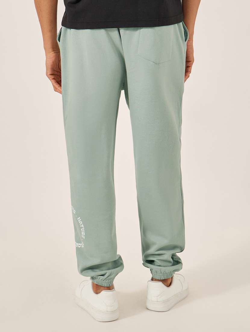 men printed mid rise relaxed fit jogger - 21971751 - Standard Image - 2