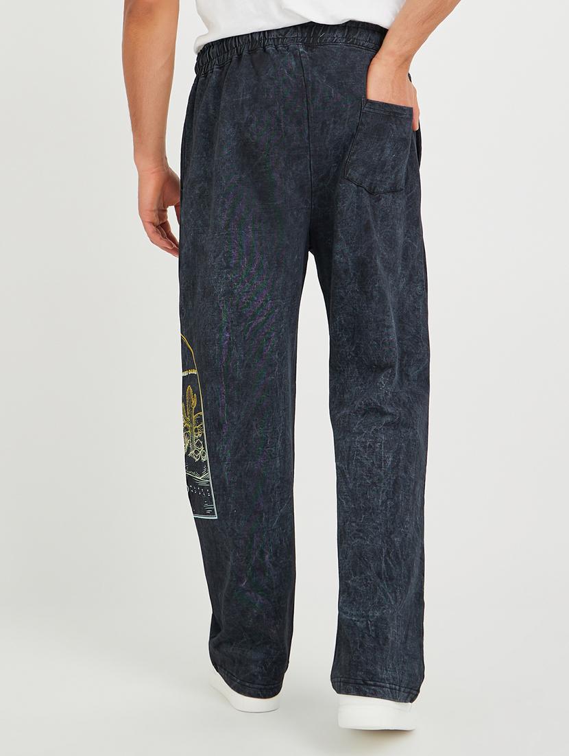 men printed mid rise relaxed fit full length track pant - 21971769 - Standard Image - 2