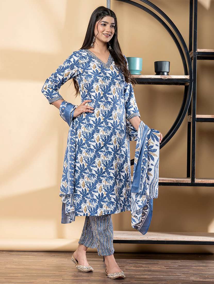 women three quarter sleeve kurta pant with dupatta set - 21972282 -  Standard Image - 2