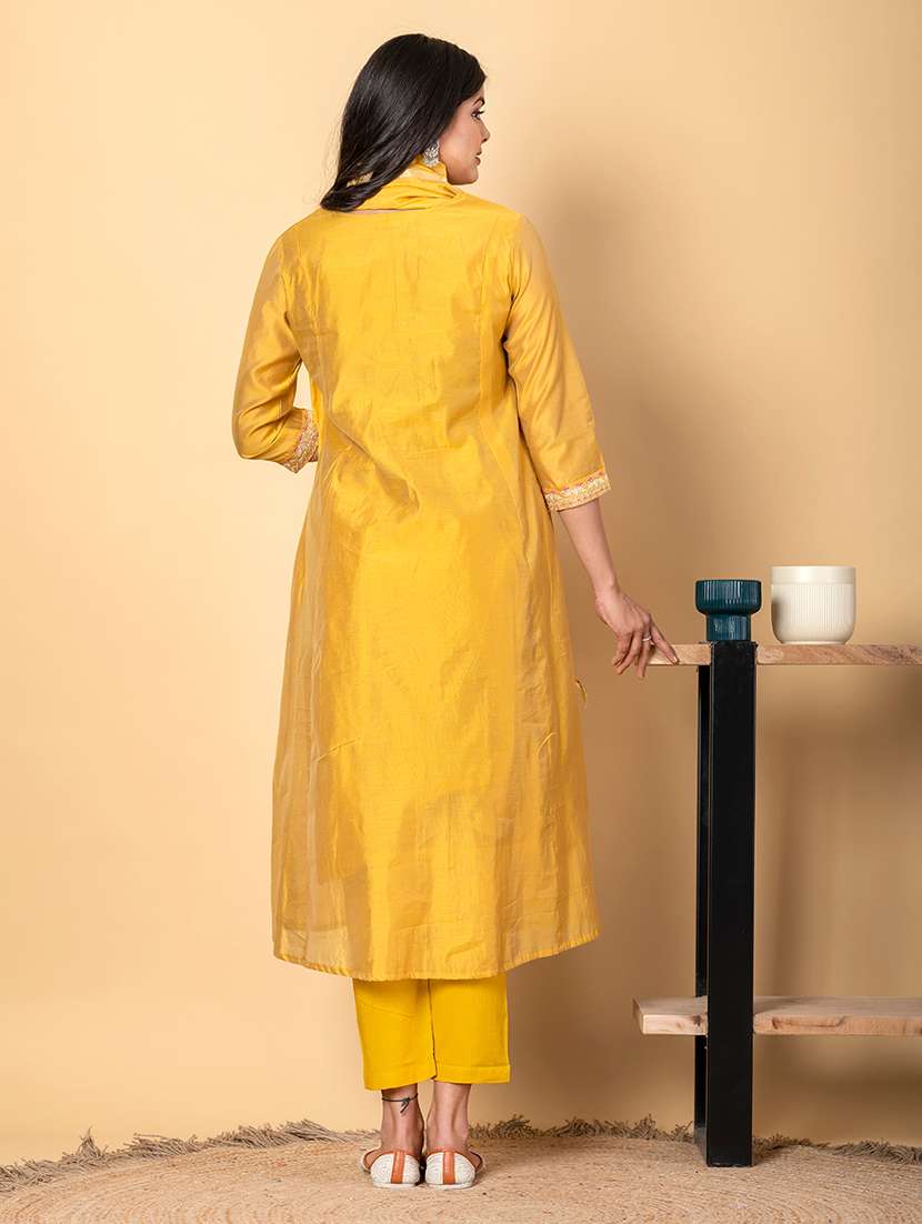 women three quarter sleeve kurta pant with dupatta set - 21972315 -  Standard Image - 2