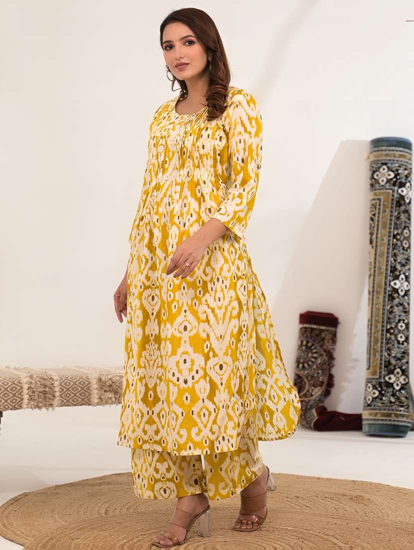 women ikat printed three quarter sleeve kurta pant set - 21972319 - Standard Image - 2