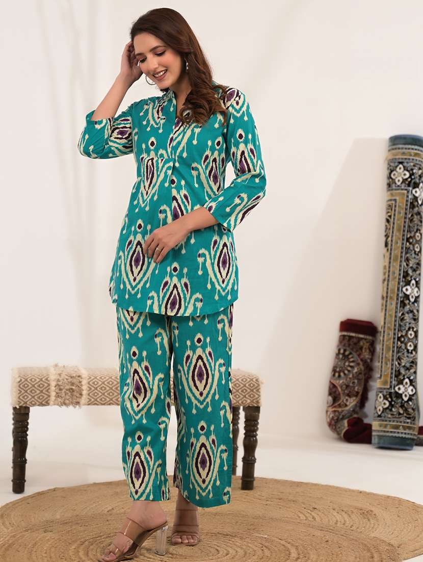 women ikat printed three quarter sleeve ethnic co-ord set - 21972339 - Standard Image - 2