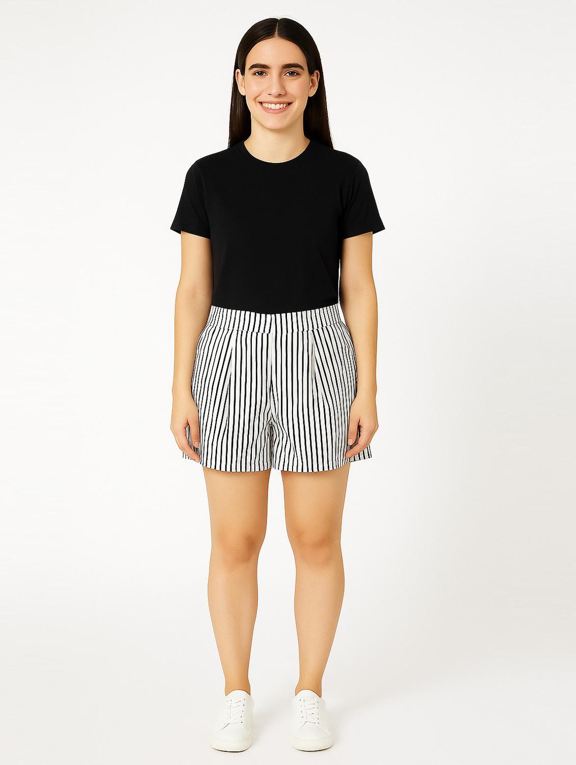 white cotton regular shorts - 21972356 - Standard Image - 2