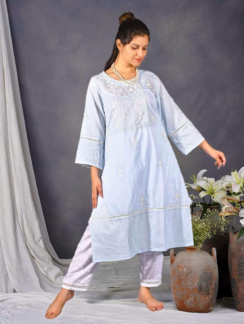women solid with work three quarter sleeve a-line kurta - 21974957 - Zoom Image - 0