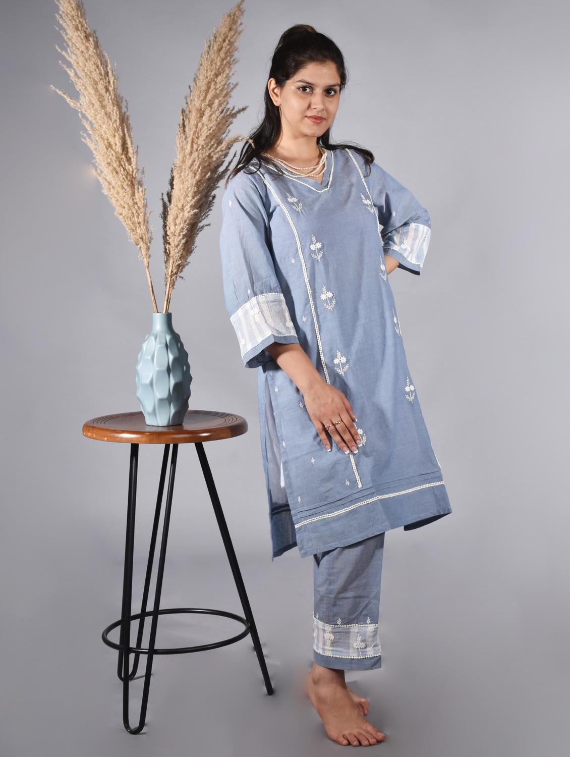 women solid with work three quarter sleeve a-line kurta - 21974961 - Zoom Image - 0