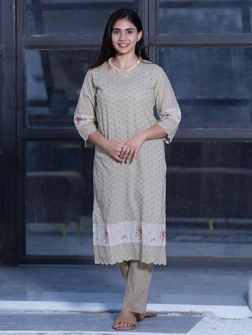 women solid with work three quarter sleeve straight kurta - 21974964 - Standard Image - 0