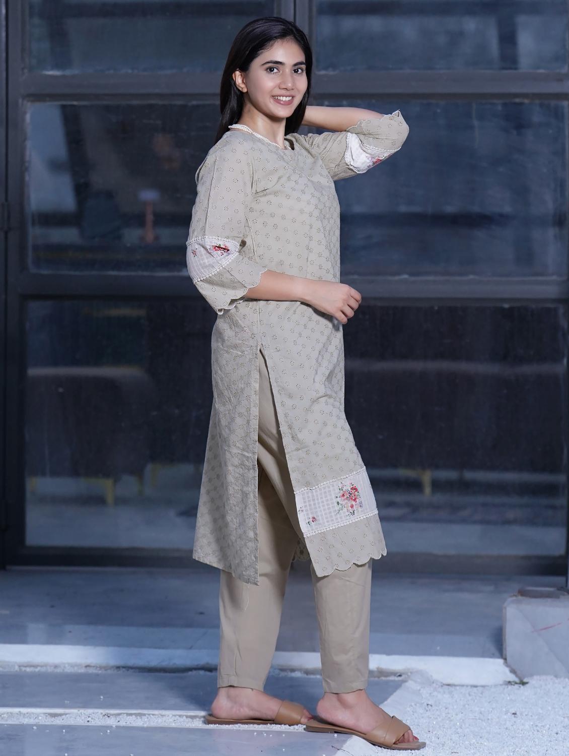 women solid with work three quarter sleeve straight kurta - 21974964 - Standard Image - 2
