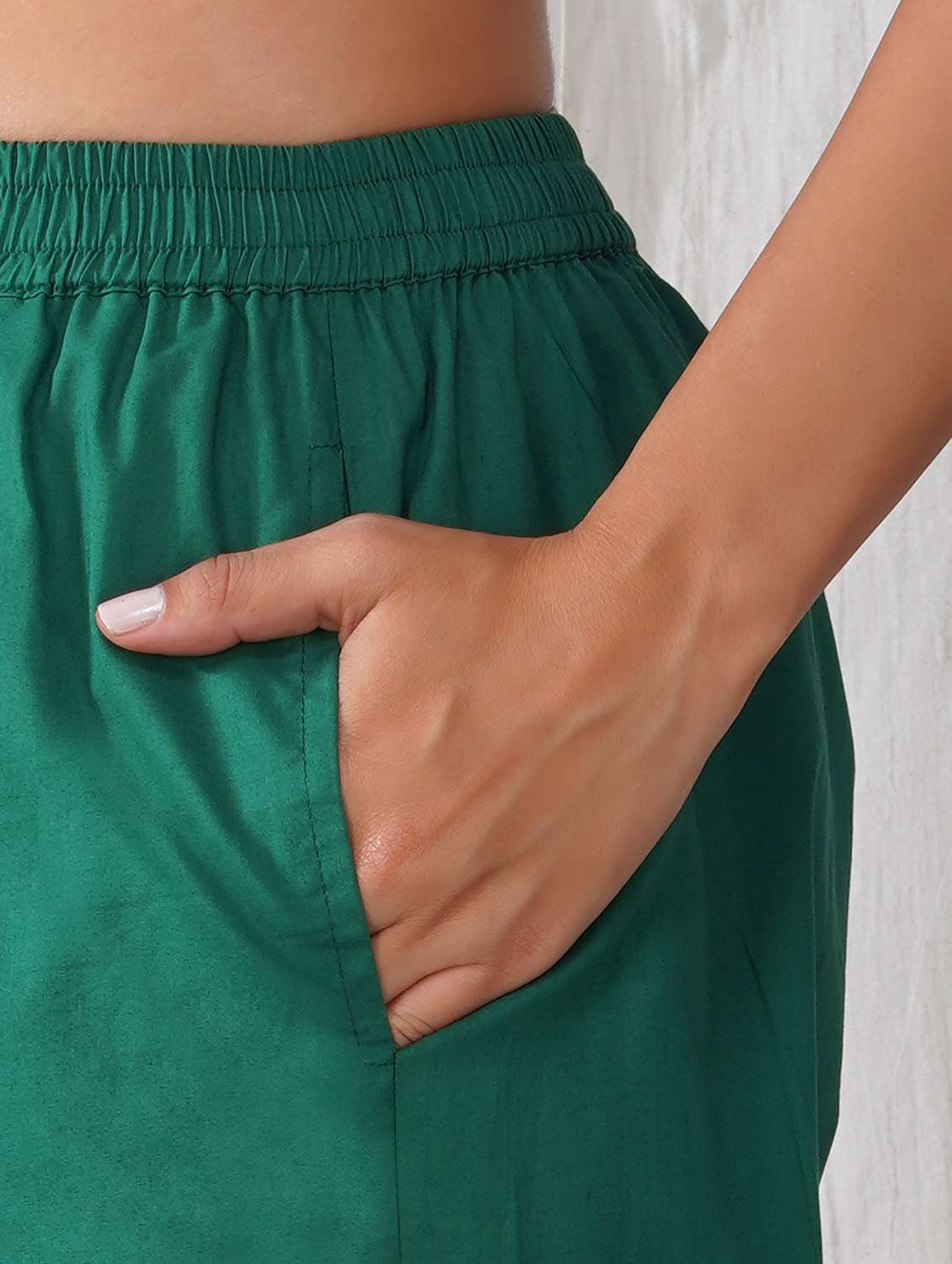 women solid mid rise ankle length tapered pant - 21975033 -  Standard Image - 2