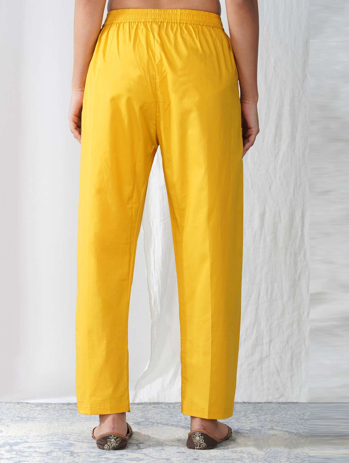 women solid mid rise ankle length tapered pant - 21975042 - Standard Image - 2