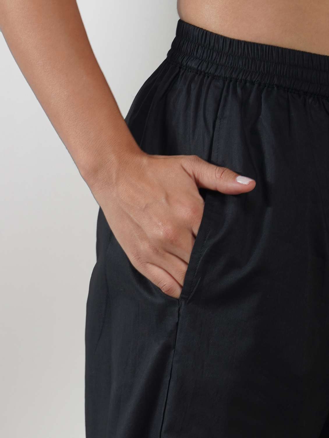 women solid mid rise ankle length tapered pant - 21975052 -  Standard Image - 2