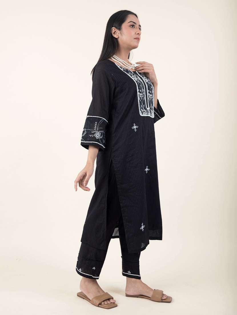 women three quarter sleeve kurta pant with dupatta set - 21975055 - Standard Image - 2