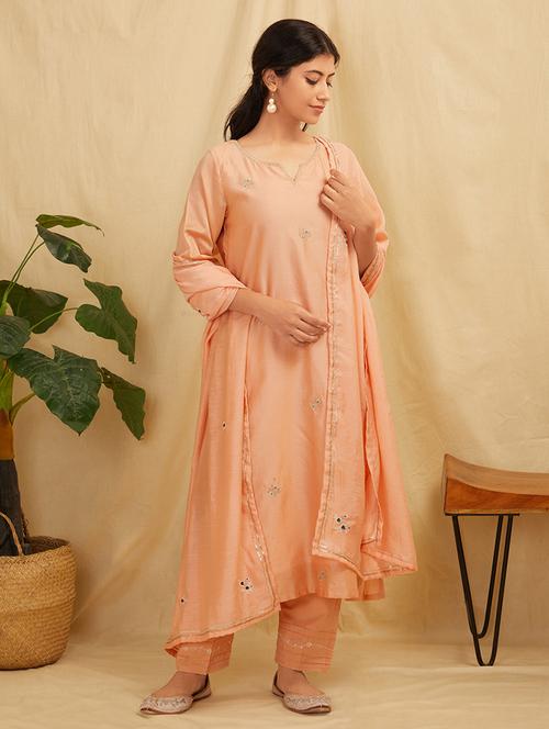 women three quarter sleeve kurta pant with dupatta set - 21975156 - Standard Image - 0