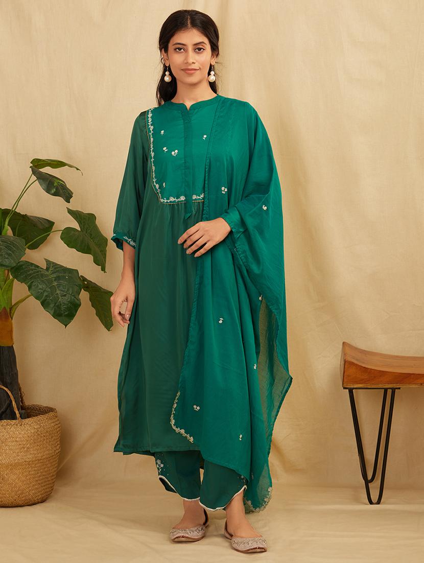 women three quarter sleeve kurta pant with dupatta set - 21975182 - Zoom Image - 0