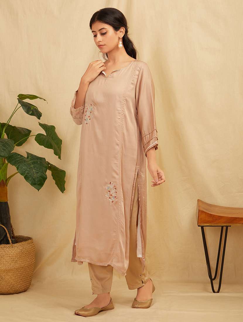 women three quarter sleeve kurta pant with dupatta set - 21975183 - Standard Image - 2