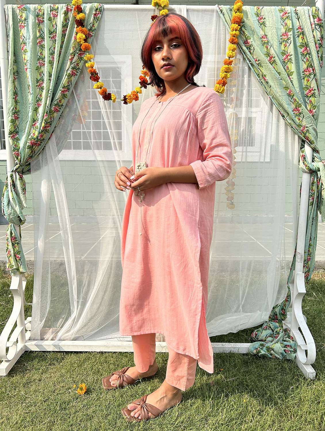 women self design three quarter sleeve kurta pant set - 21975196 - Standard Image - 2