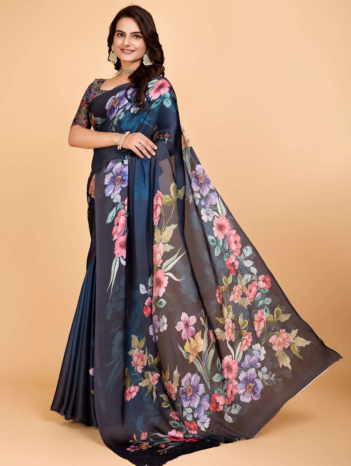 women floral printed saree with blouse - 21975248 - Standard Image - 2