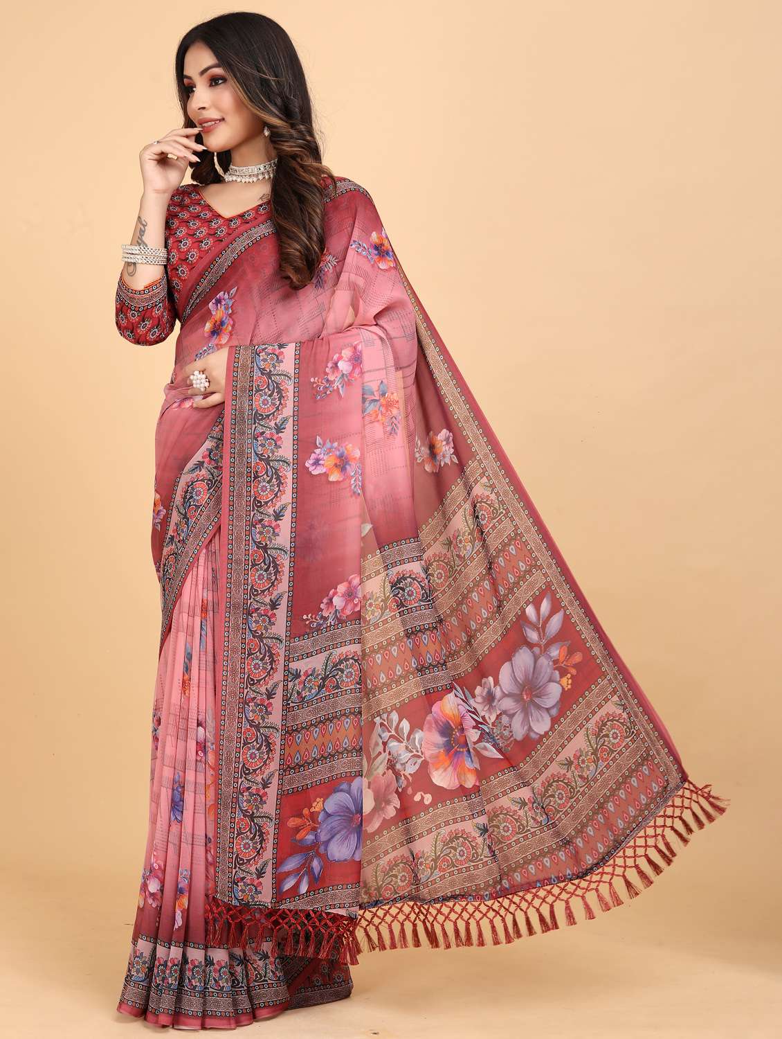 women floral printed saree with blouse - 21975251 - Standard Image - 2