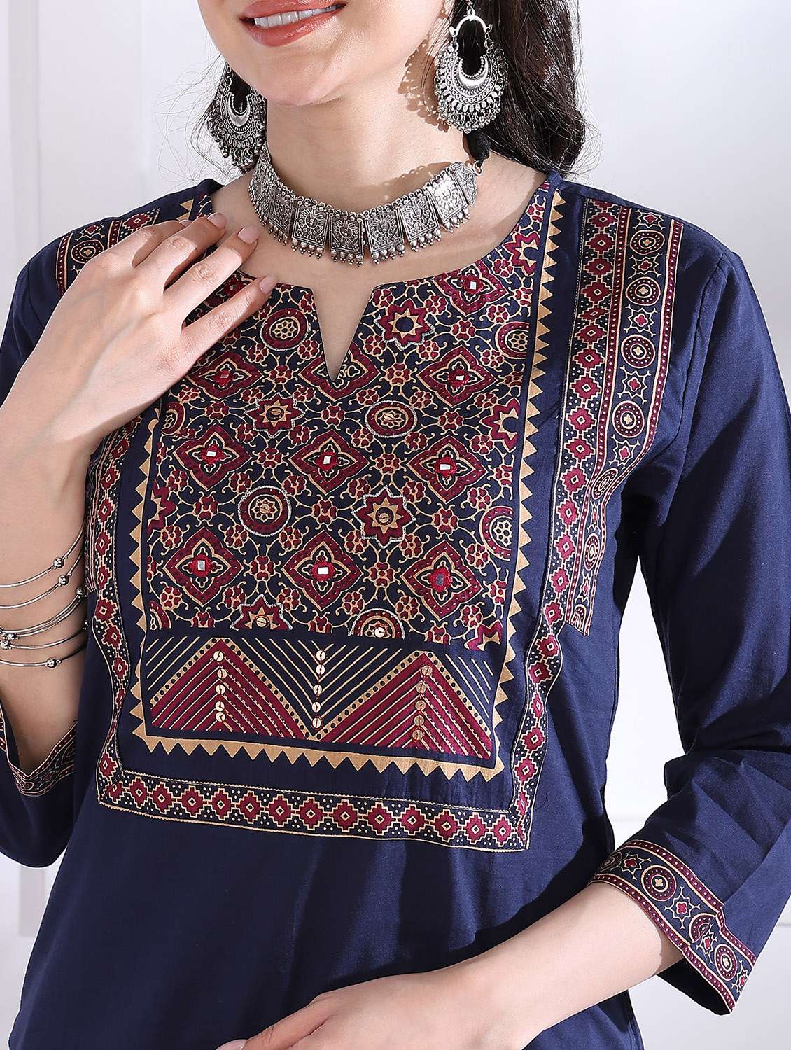 women three quarter sleeve kurta pant with dupatta set - 21975795 -  Standard Image - 7