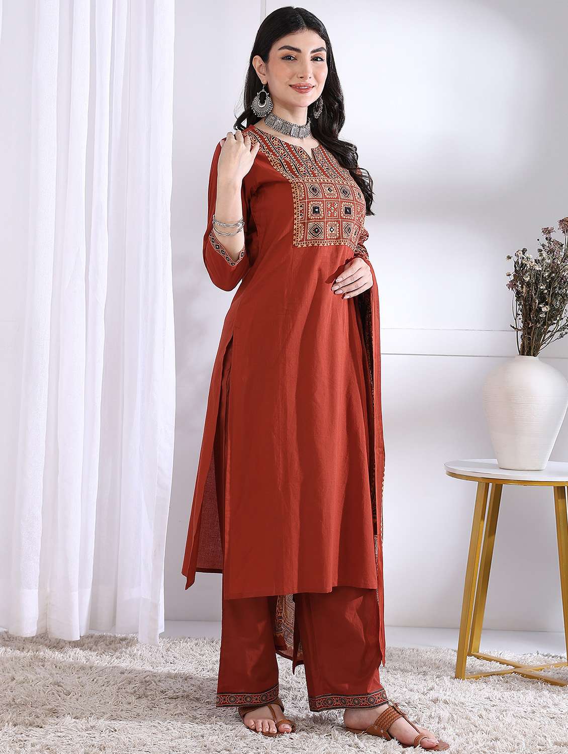 women three quarter sleeve kurta palazzo with dupatta set - 21975798 -  Standard Image - 2