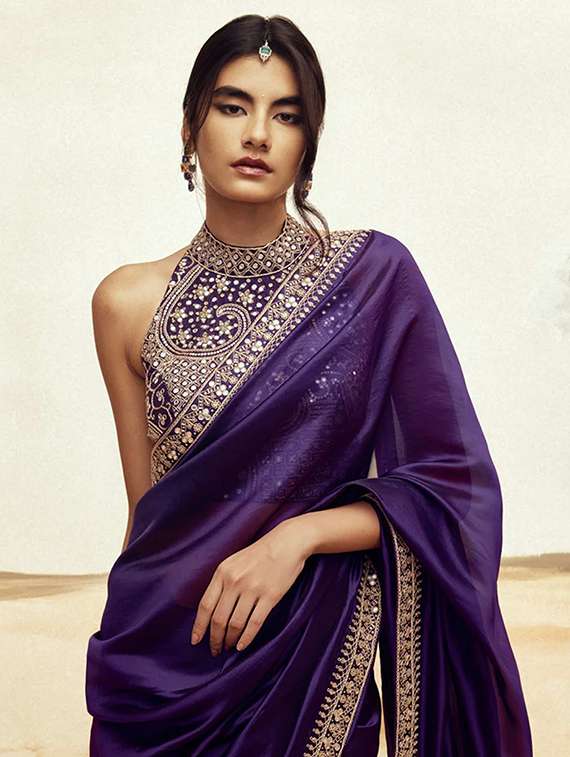 women solid with bordered saree with blouse - 21976138 - Standard Image - 2
