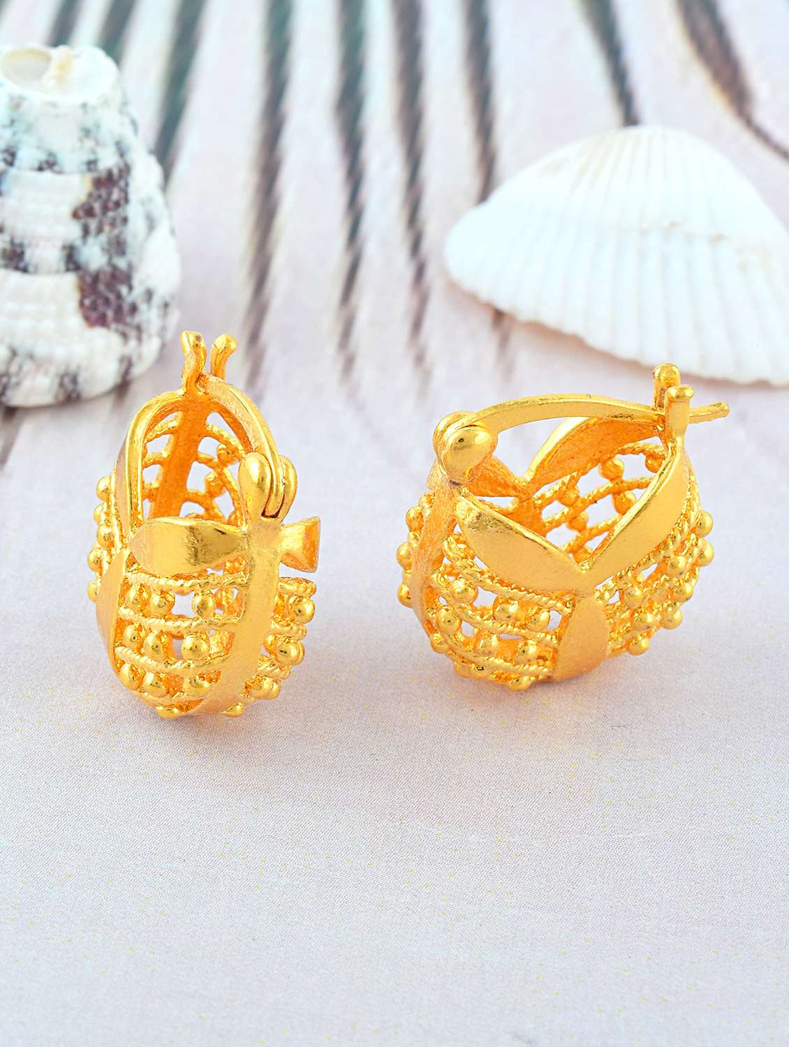 women basket shaoe gold plated drop earrings
