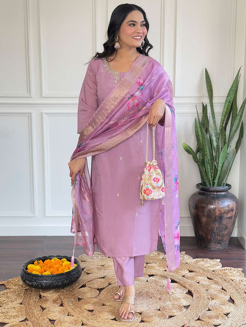 women three quarter sleeve kurta pant with dupatta set - 21976511 -  Standard Image - 2