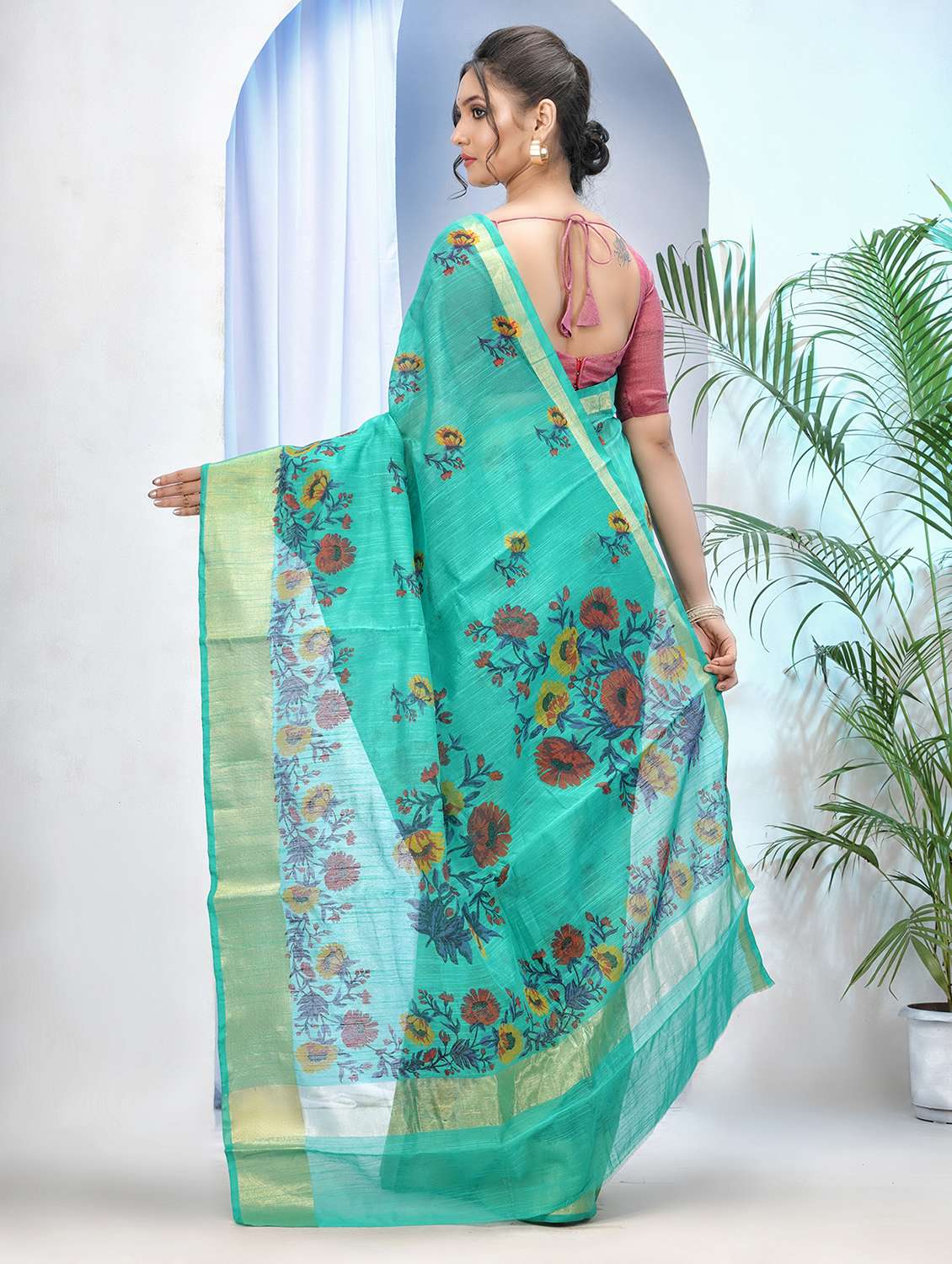 women floral bordered saree with blouse - 21977388 -  Standard Image - 2