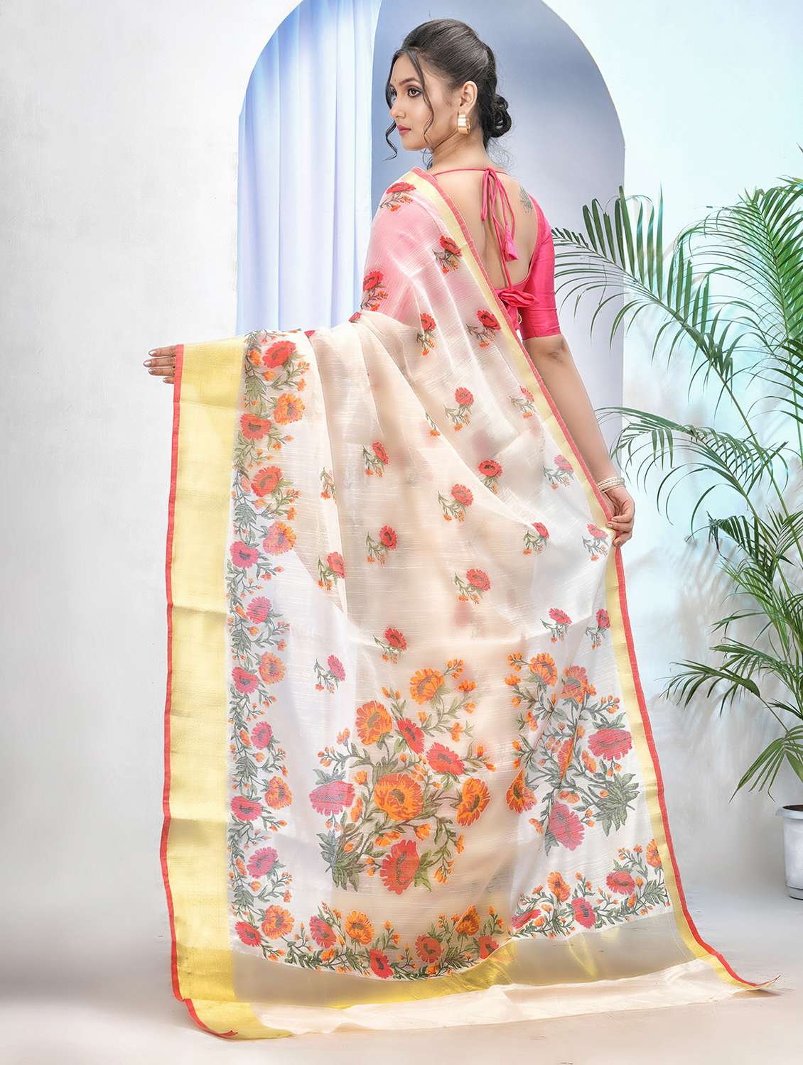 women floral bordered saree with blouse - 21977392 -  Standard Image - 2