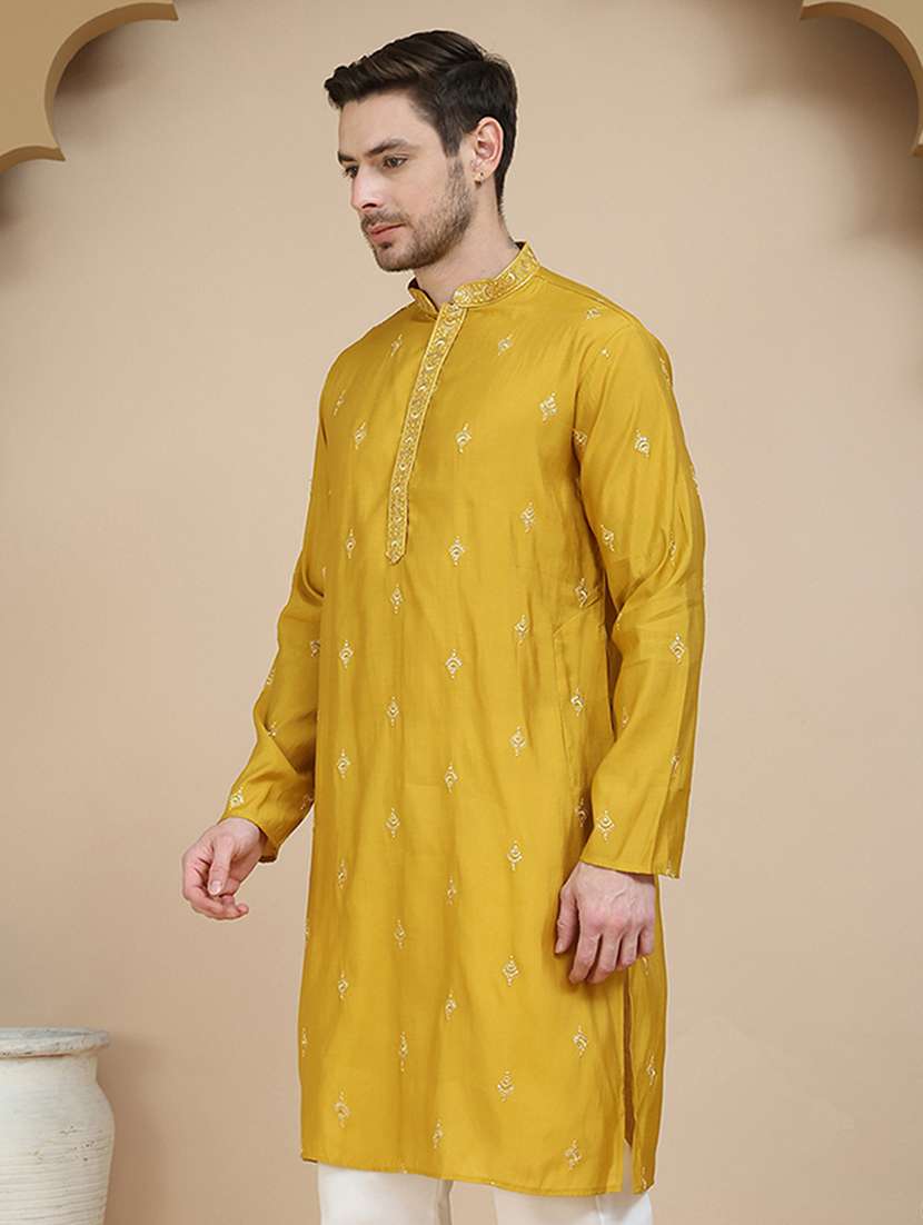 men embroidered mandarin neck kurta with dupatta - 21977403 -  Standard Image - 2