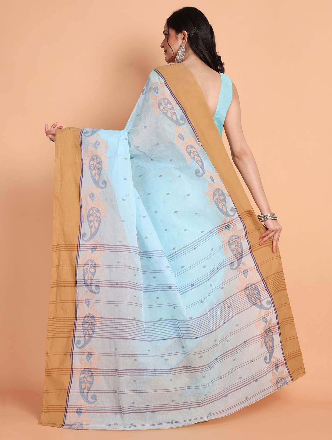 women self design handloom saree - 21977435 - Standard Image - 2