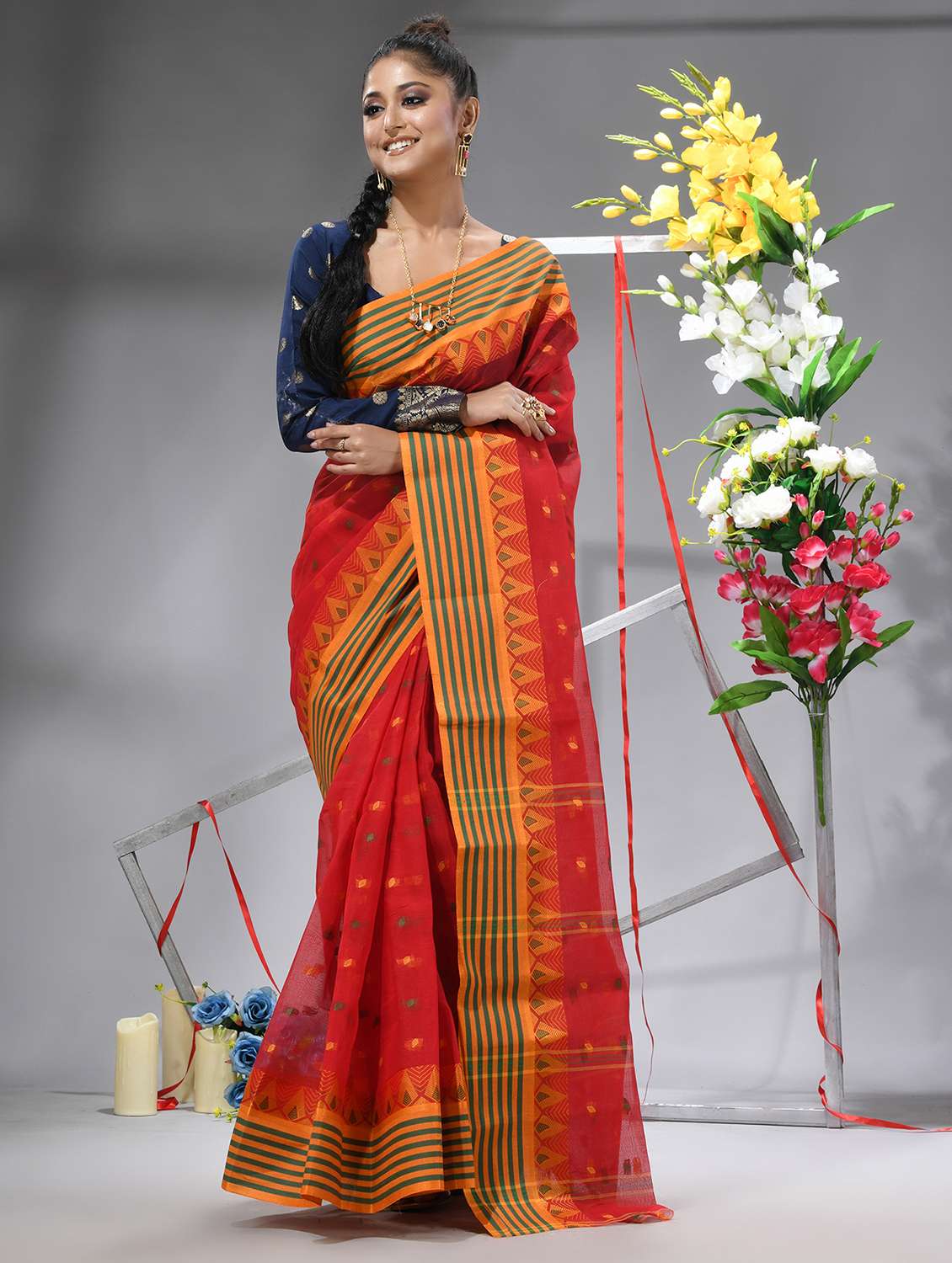 women self design handloom saree - 21977438 -  Standard Image - 2