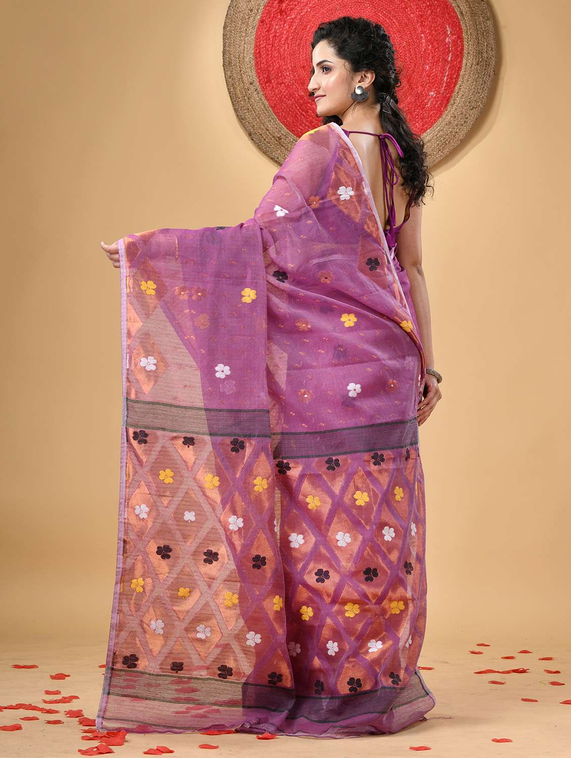 women self design jamdani saree - 21977470 -  Standard Image - 2