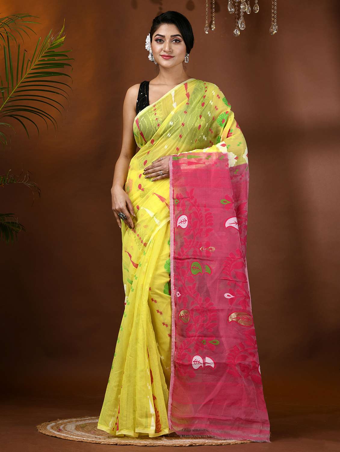 women self design jamdani saree