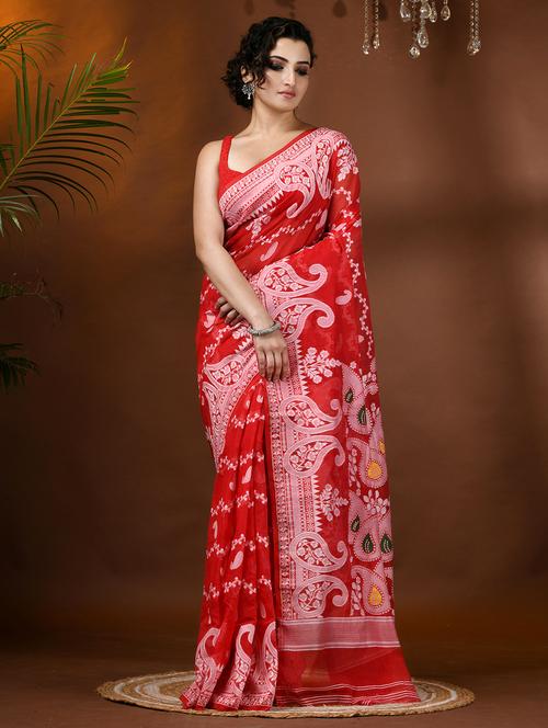 women red jamdani saree - 21977489 - Standard Image - 0