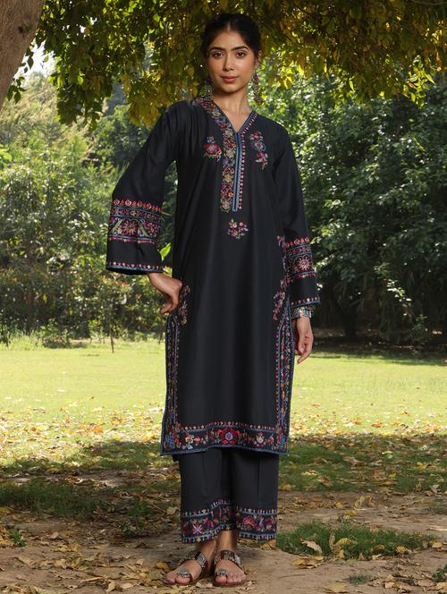 women solid with work long sleeve kurta pant set - 21978015 - Standard Image - 0