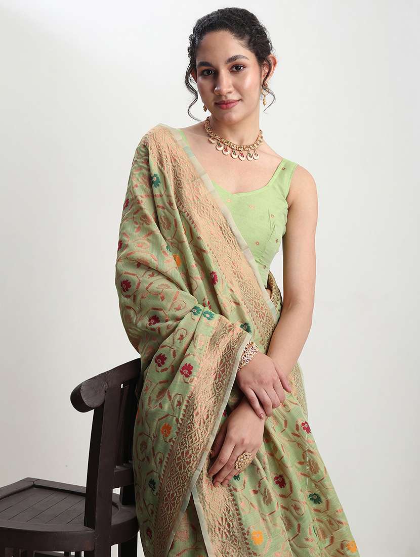 women self design banarasi saree with blouse - 21978318 - Standard Image - 2