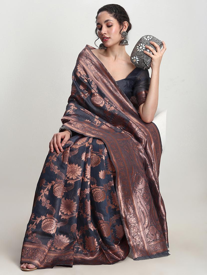 women self design banarasi saree with blouse - 21978385 - Standard Image - 2