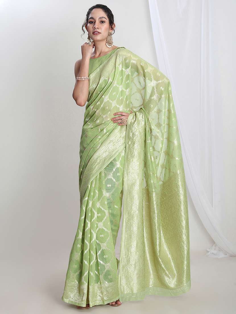 women self design banarasi saree with blouse