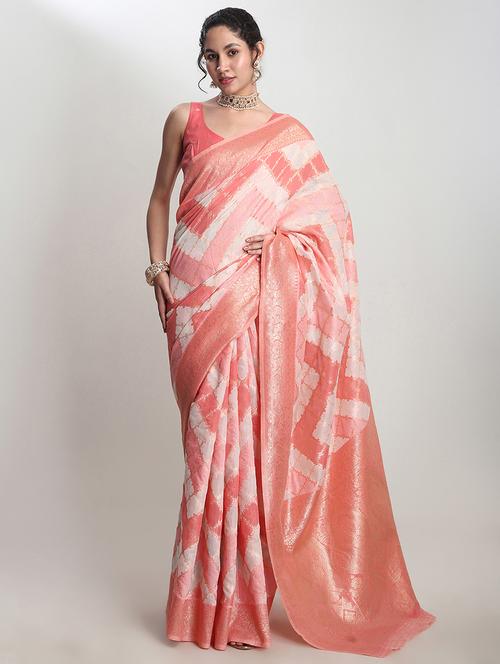women self design banarasi saree with blouse - 21978436 - Standard Image - 0