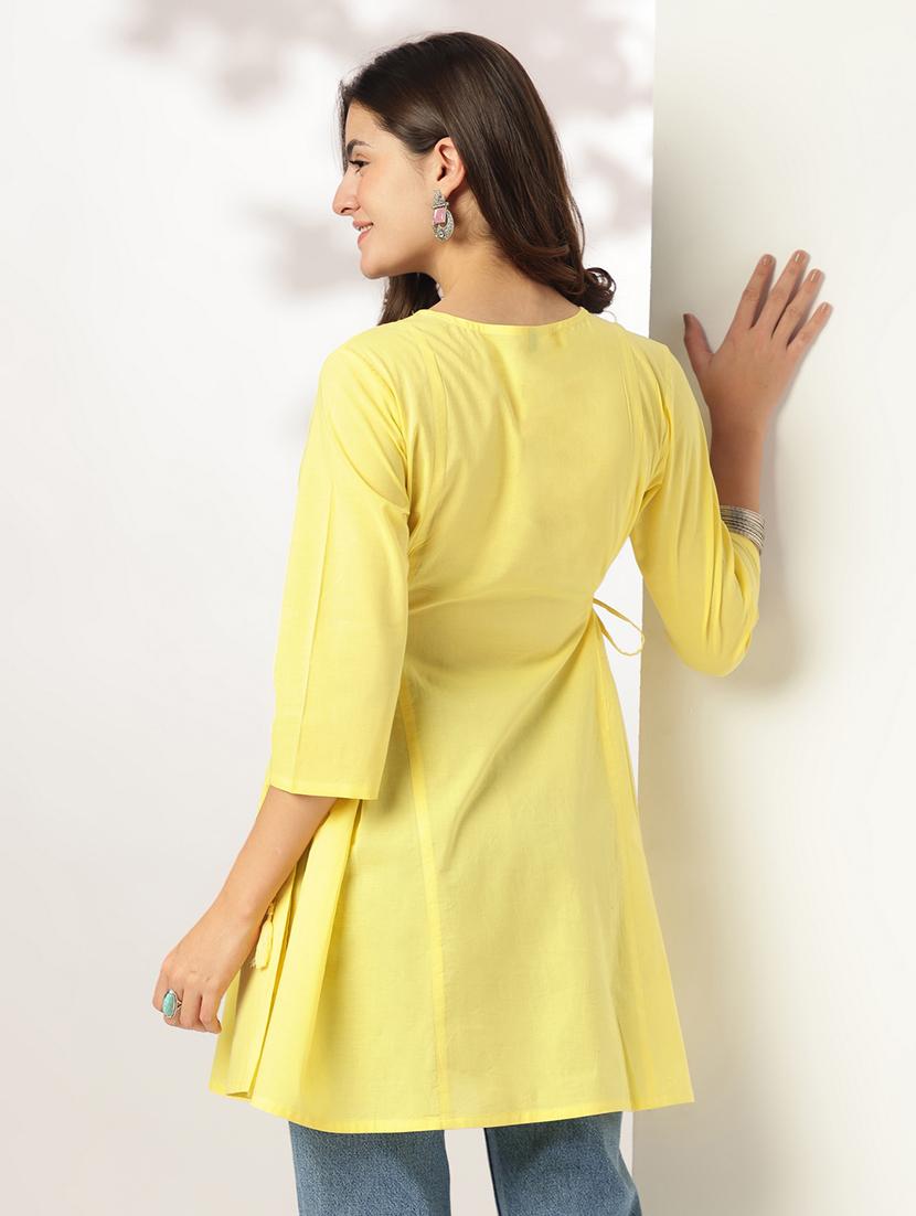 women embroidered three quarter sleeve a-line kurta - 21978467 - Standard Image - 2